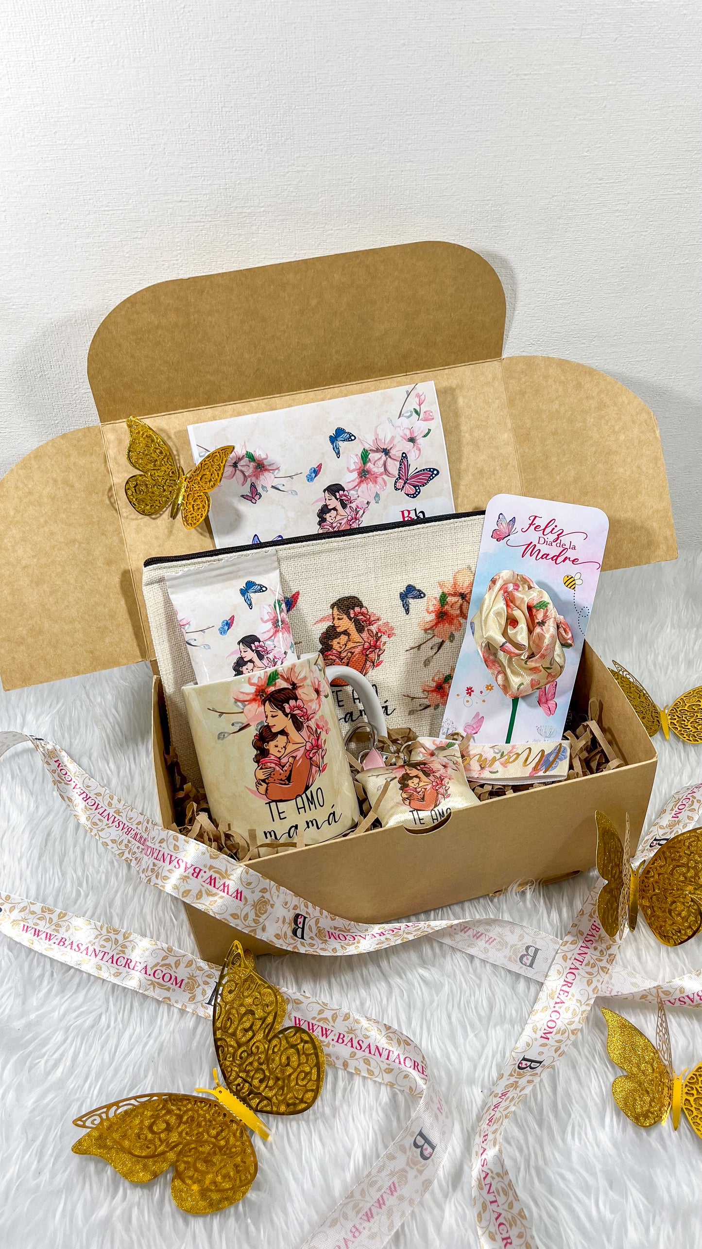 Caja de Regalo Día de la Madre "Te Amo Mamá" - Incluye Taza, Estuche, Llaverito y cole