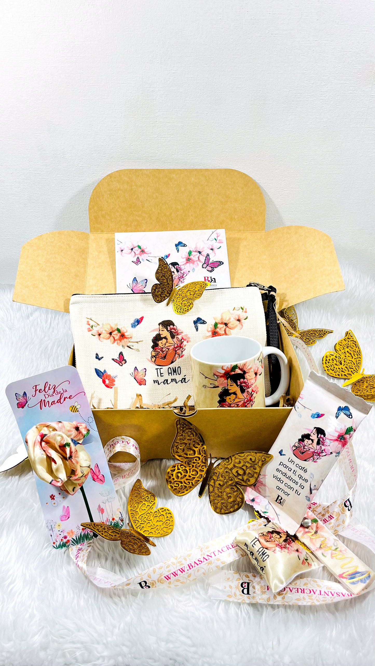 Caja de Regalo Día de la Madre "Te Amo Mamá" - Incluye Taza, Estuche, Llaverito y cole